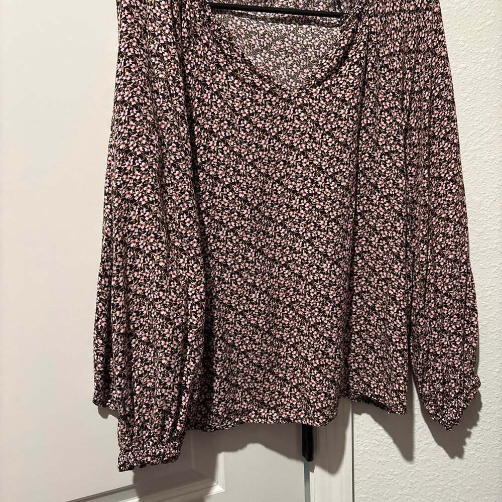 Old Navy Floral Long Sleeve Blouse Size M Brown Ruffle Neck